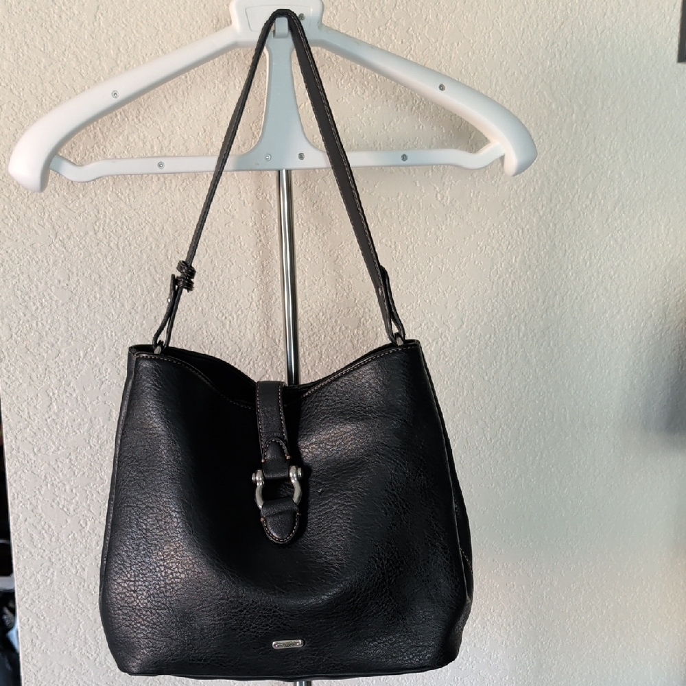 Chaps Black Leather Shoulder Bag